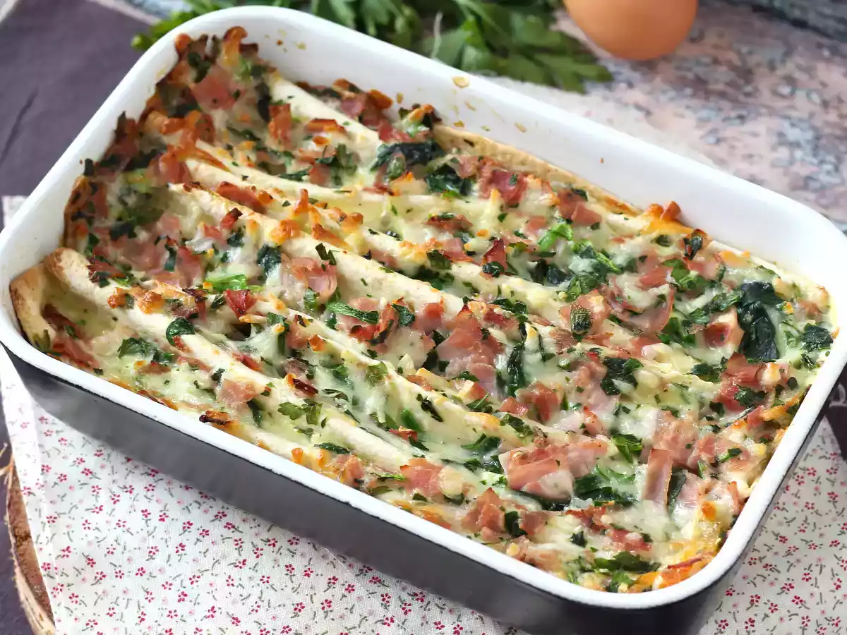 What to do with tortillas? ham, spinach and mozzarella crinkle cake - photo 3