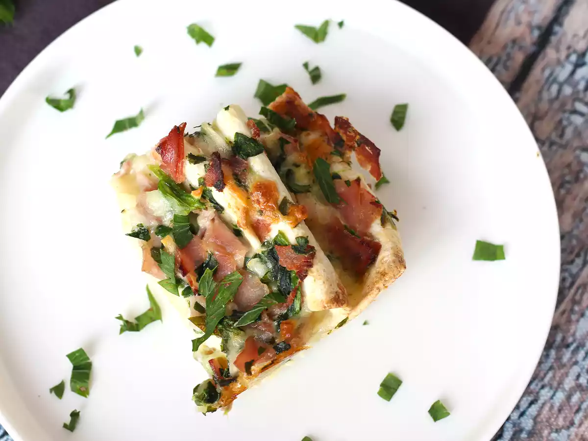 What to do with tortillas? ham, spinach and mozzarella crinkle cake - photo 6