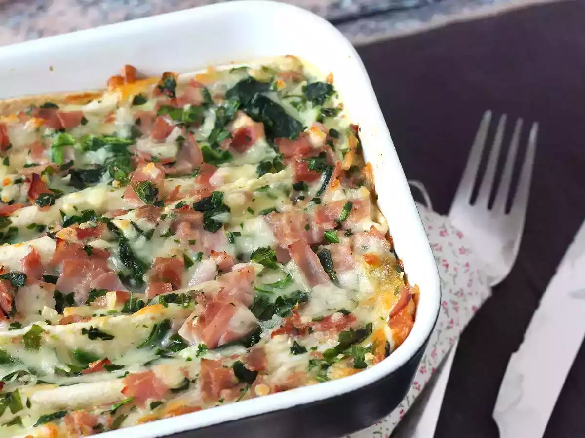 What to do with tortillas? ham, spinach and mozzarella crinkle cake - photo 9