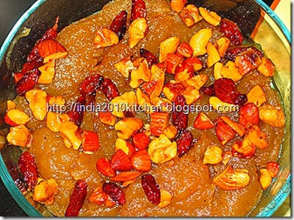 WHEAT FLOUR HALWA/GODHUMA HALWA