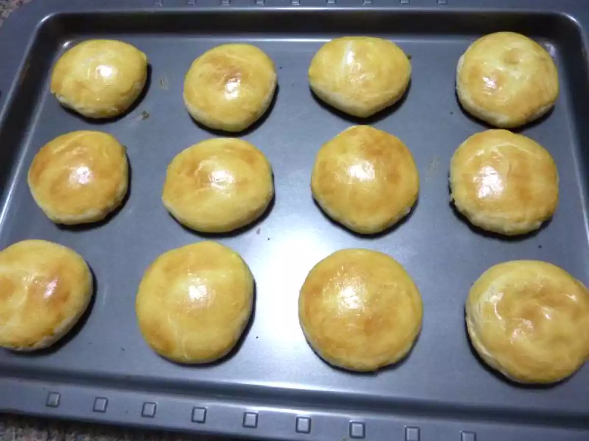 Wife Cakes (Loh Poh Peng) - photo 2