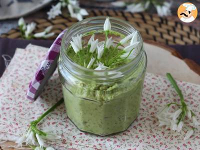 Wild garlic pesto, fragrant and super-tasty!