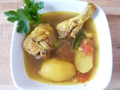 Yemenite chicken soup