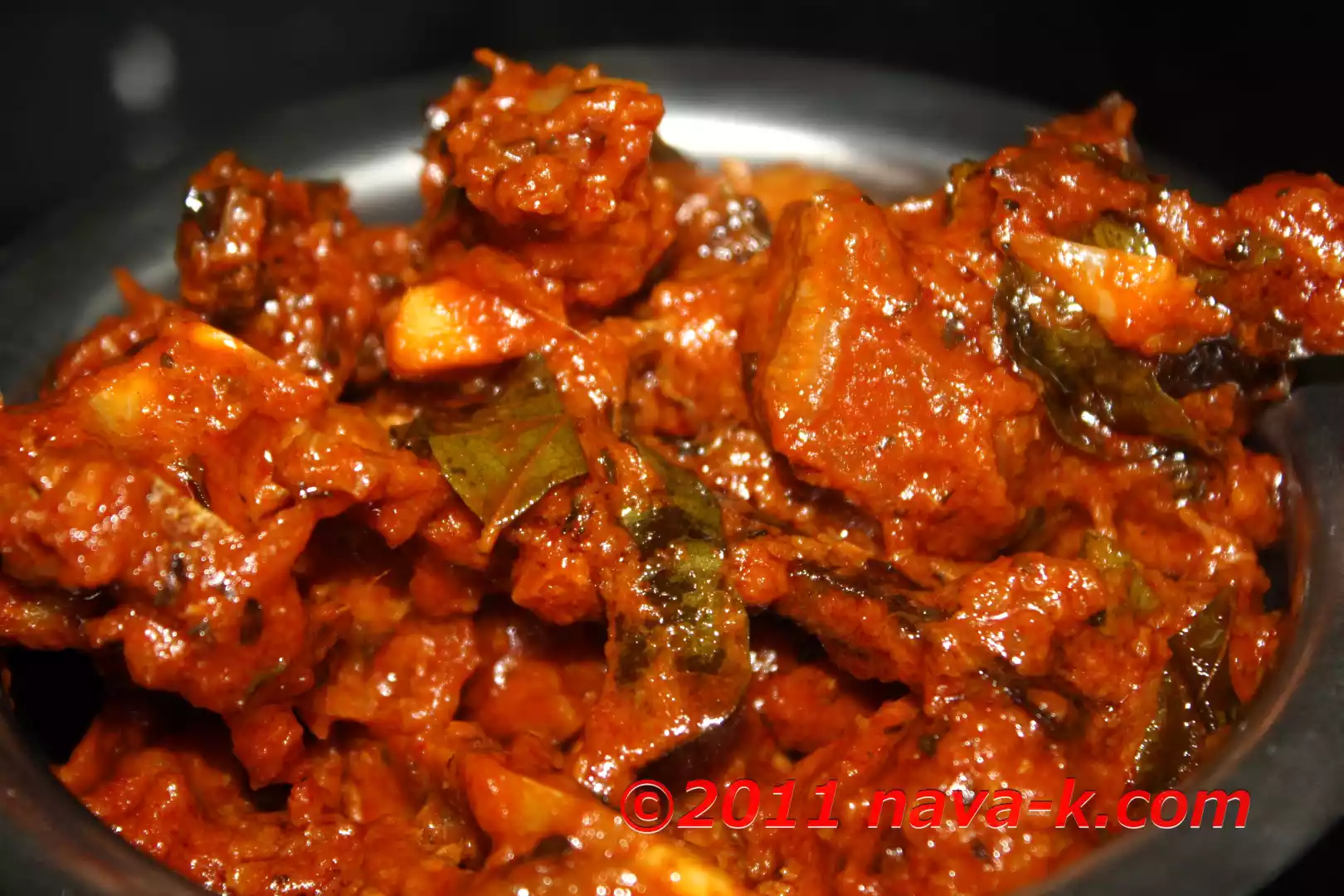 Yogurt lamb in spicy mint gravy
