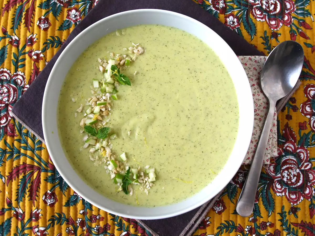 Zucchini and Green Apple Soup with Yogurt, Ready in 30 Minutes - photo 6