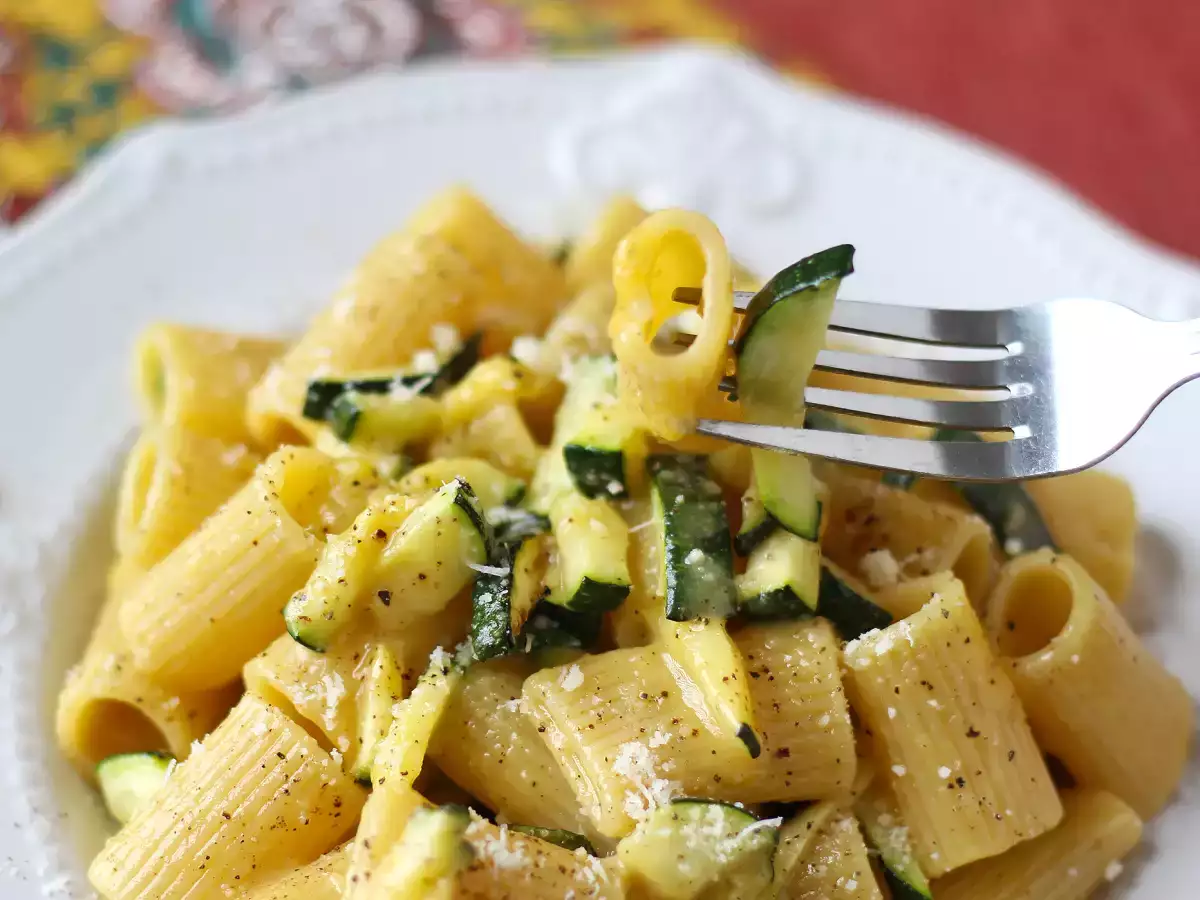 Zucchini carbonara: the vegetarian and very easy to prepare recipe - photo 2