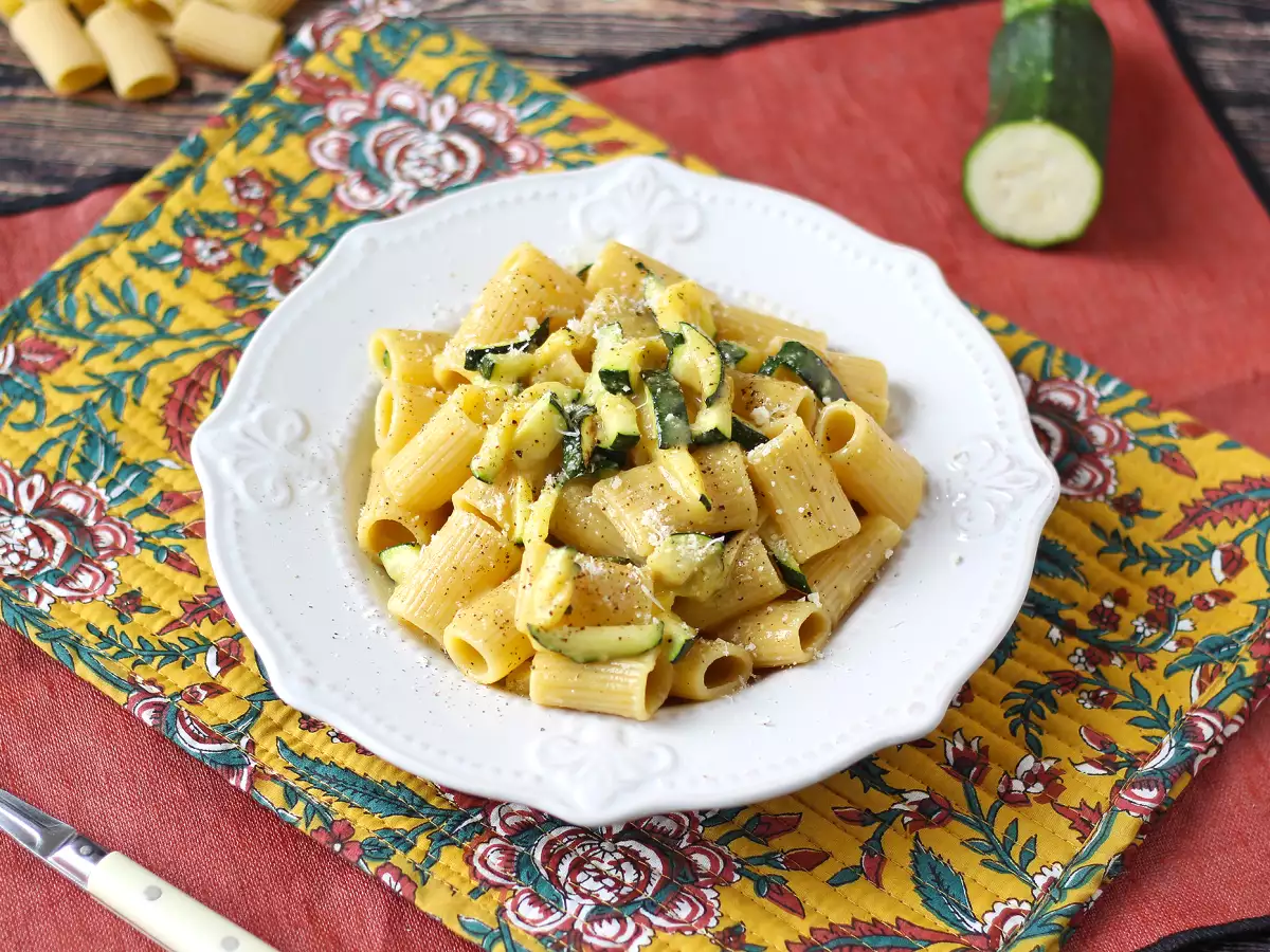 Zucchini carbonara: the vegetarian and very easy to prepare recipe - photo 7