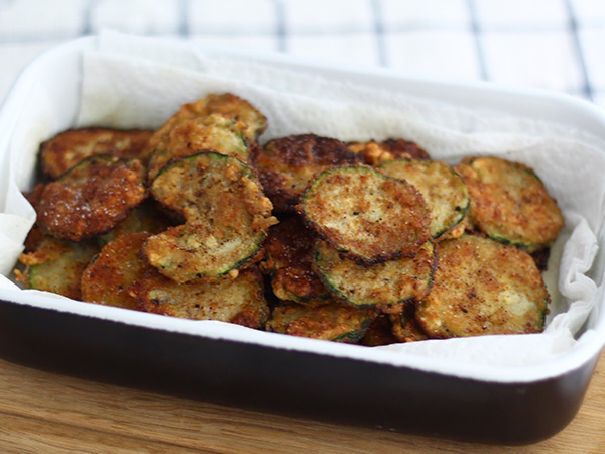 Zucchini crisps - Video recipe!