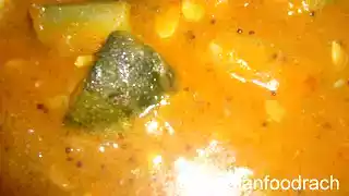 Zucchini curry recipe (tori/turaii curry/savathekai saaru)