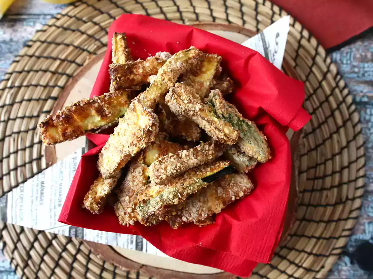 Zucchini fries cooked in airfryer - photo 5