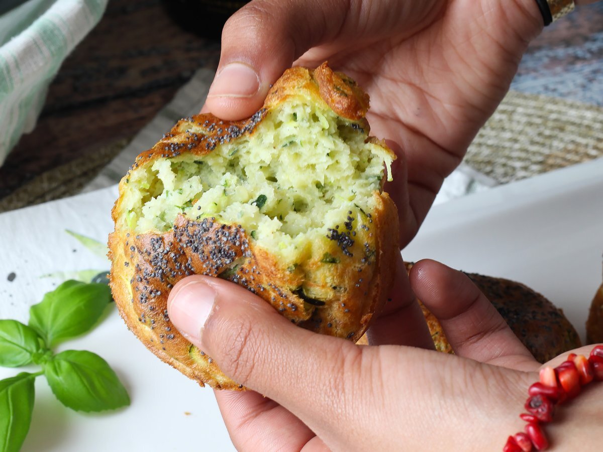 Zucchini muffins in air fryer: the light and fluffy recipe - photo 2