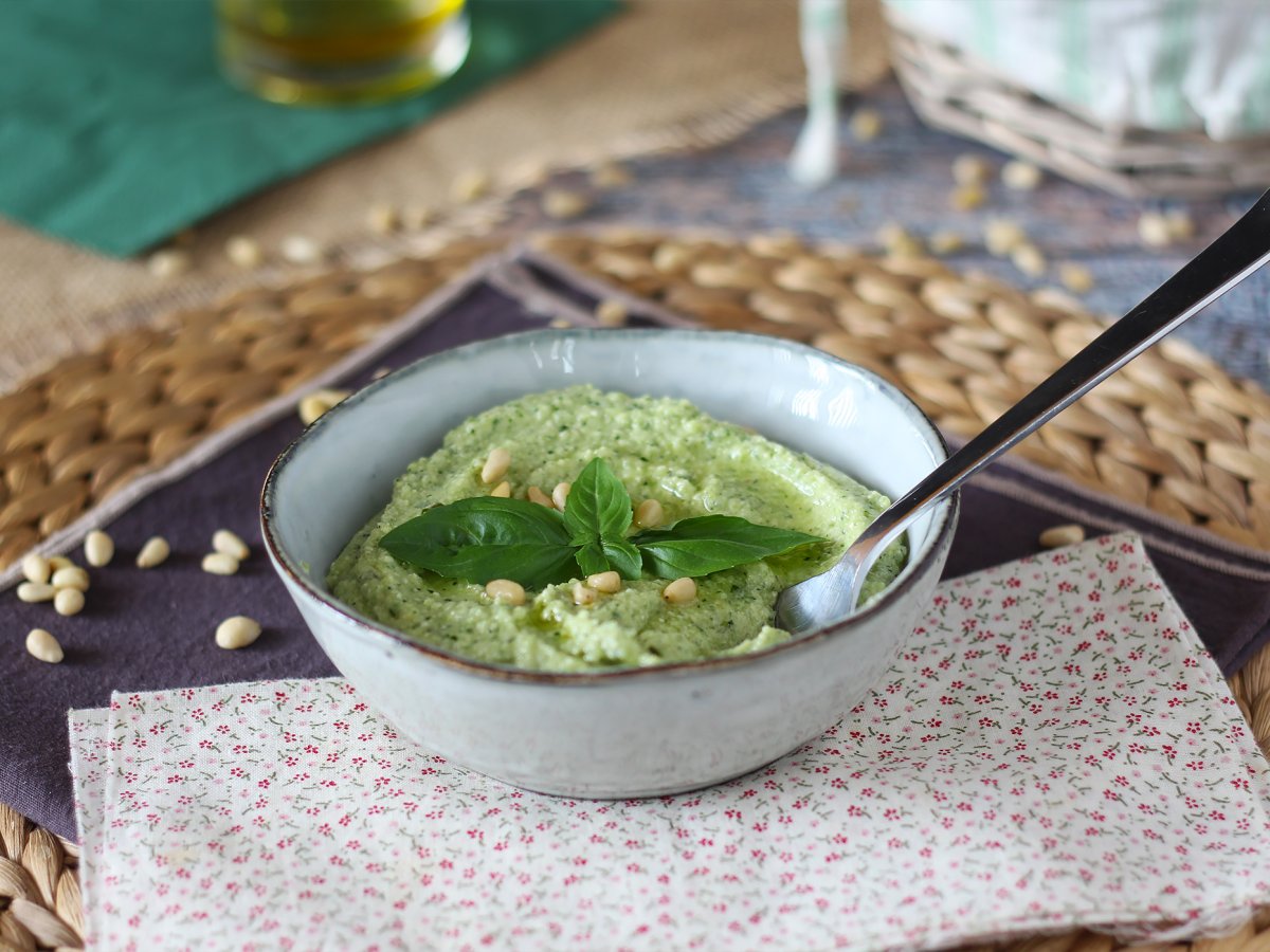 Zucchini pesto, the quick and no-bake sauce for your pasta! - photo 5