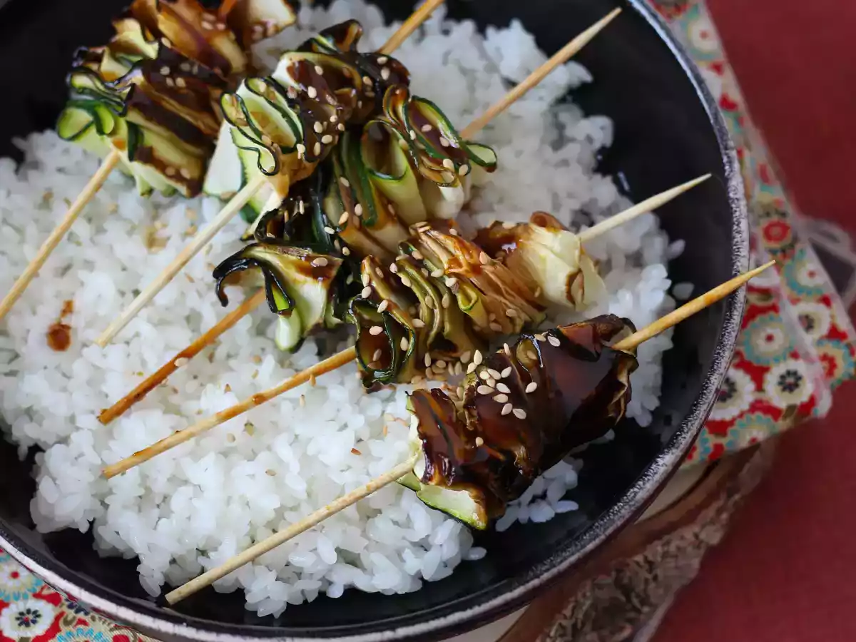 Zucchini skewers with a delicious, spicy asian sauce - photo 5