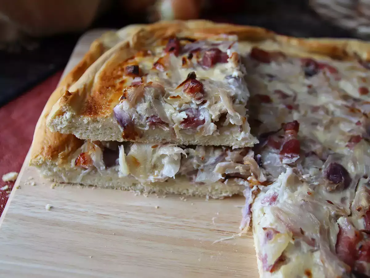 Zwiebelkuchen: the German onion tart with tender onions and bacon