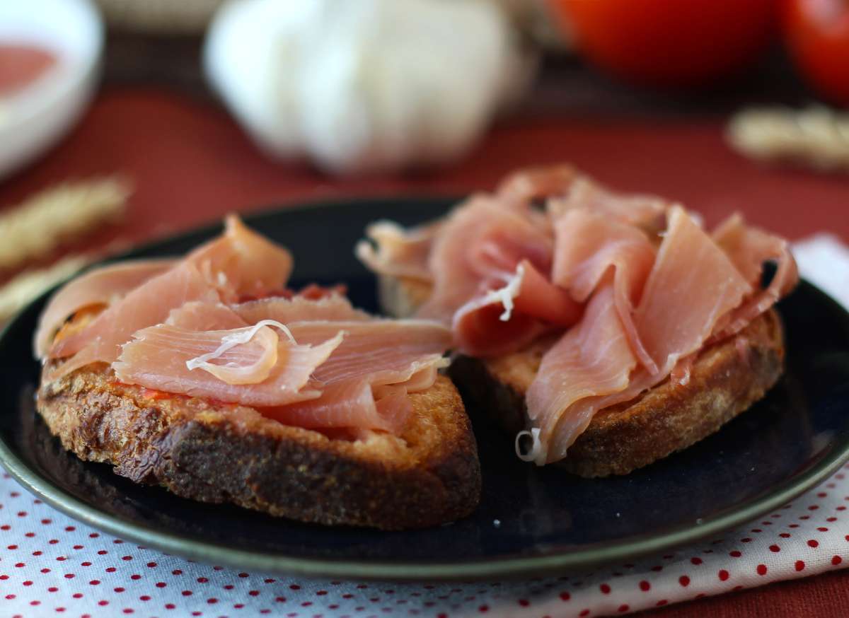 Toast recipes: easy ideas for breakfast, brunch and appetizers