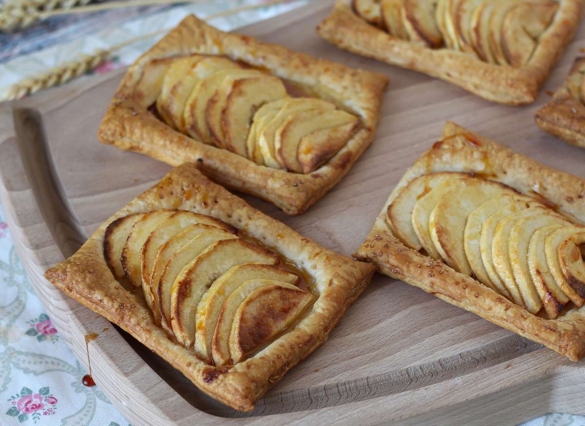 Apple recipes: easy apple cakes, pies, crumbles and sweet-savory ideas