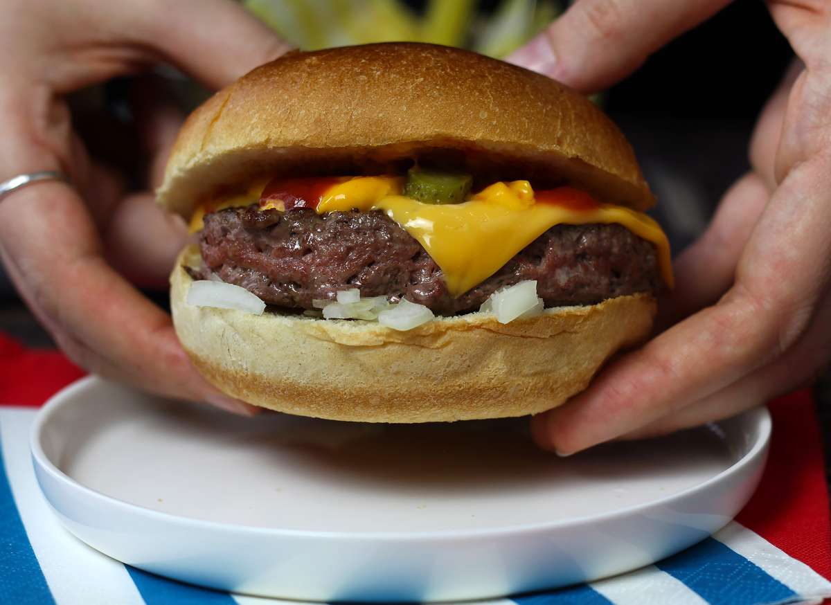 Burger recipes: easy homemade burgers, buns, veggie burgers and sliders