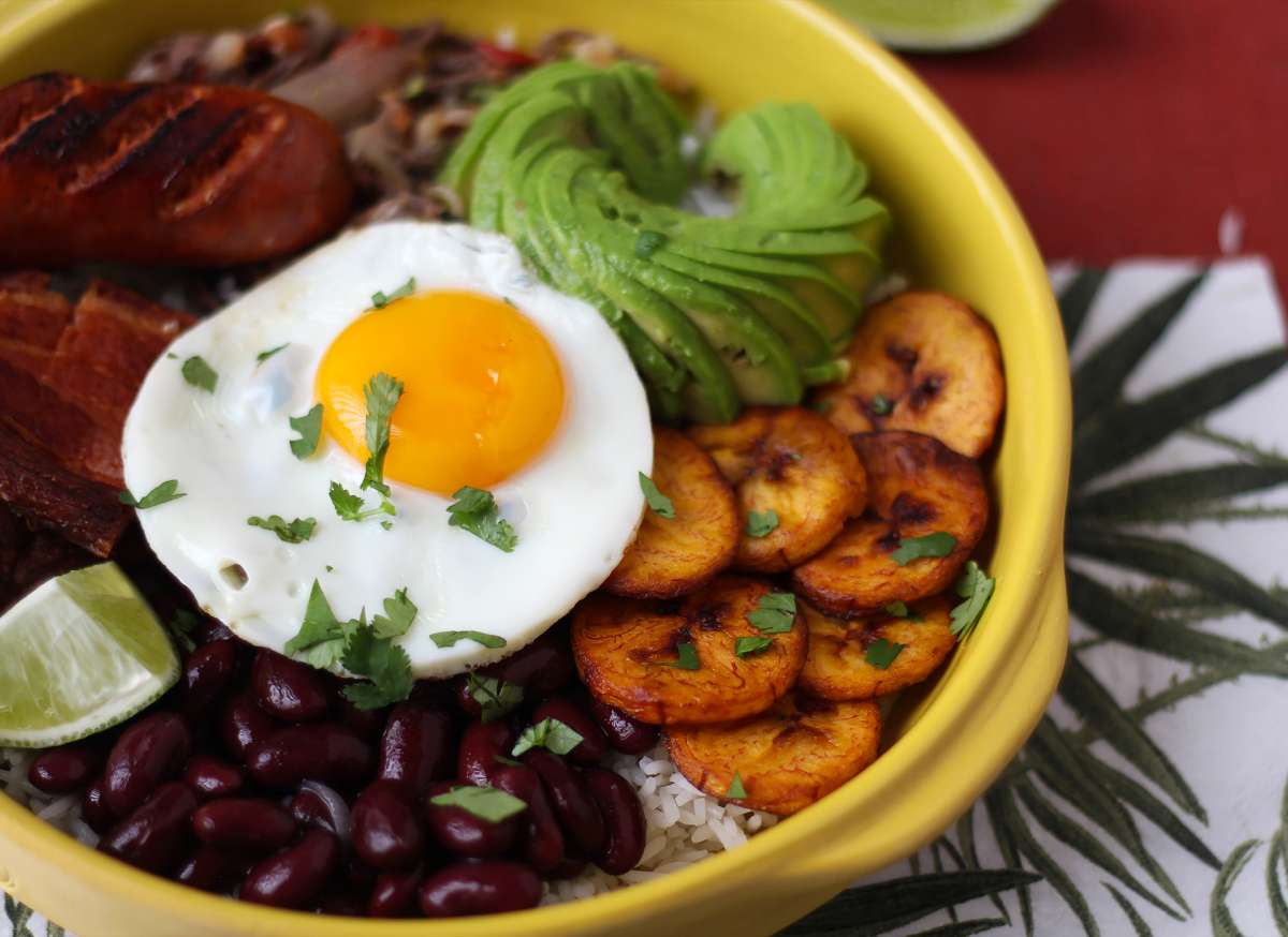 Bean recipes: easy salads, hummus, stews, burgers and comforting dishes